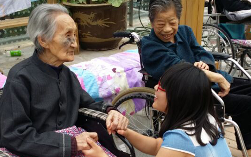 济南燕柳老年公寓老人幸福生活